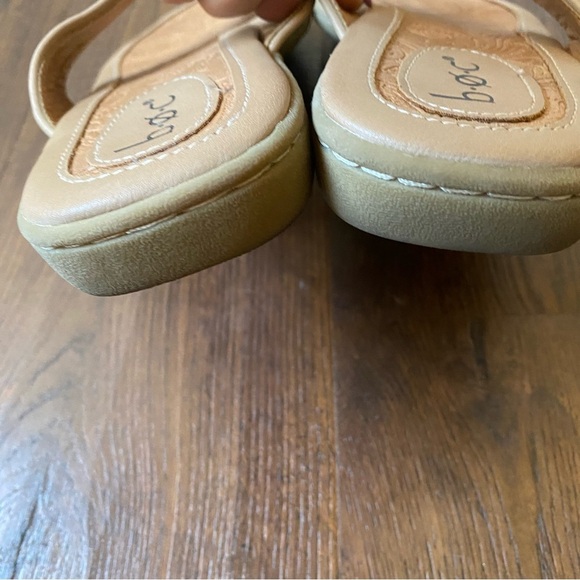 Born b.o.c. Women's Tan Zita Leather Slip On Flip Flops Sandals SZ 10 - Picture 7 of 9